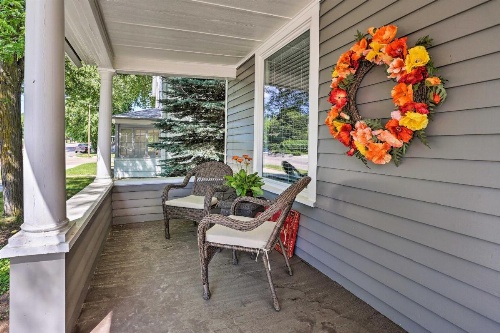 Contemporary Sheridan Home with Porch - Walk Downtown image 28